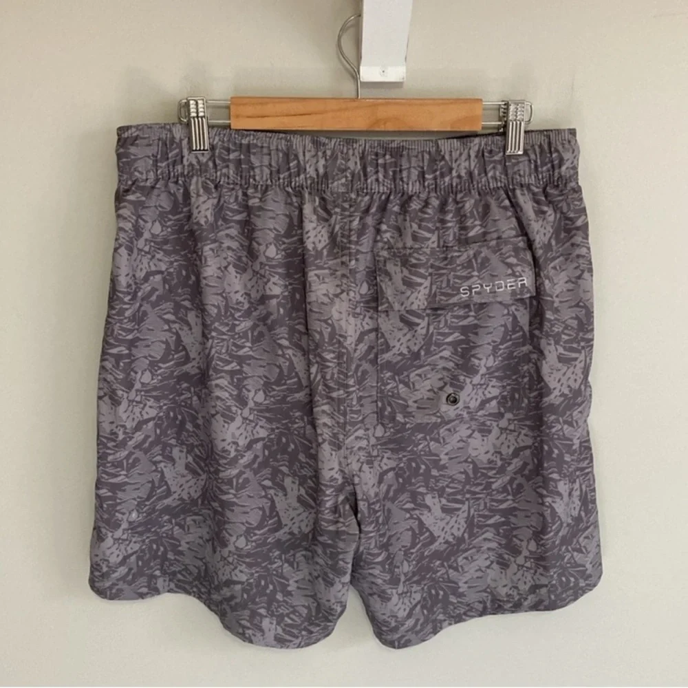 Men's Spyder Swim Trunks, 7” inseam, Size XL extra large, gray pattern swimsuit
